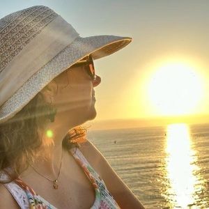 Meet your Posher, Roushanak